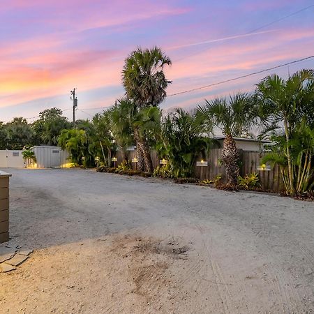 Boutique Vacation Rental Complex At Beach Cocoa Beach Bagian luar foto