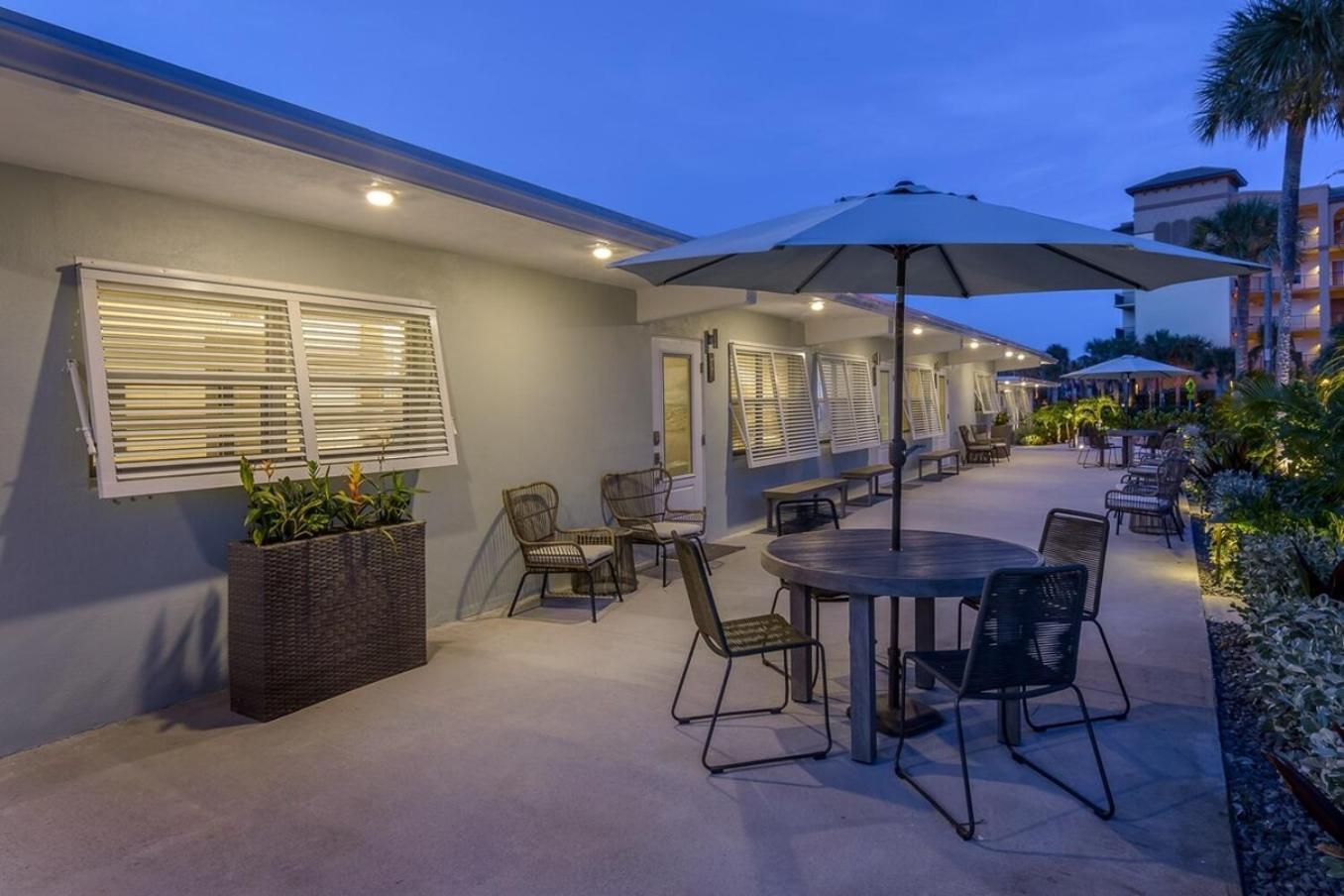 Boutique Vacation Rental Complex At Beach Cocoa Beach Bagian luar foto