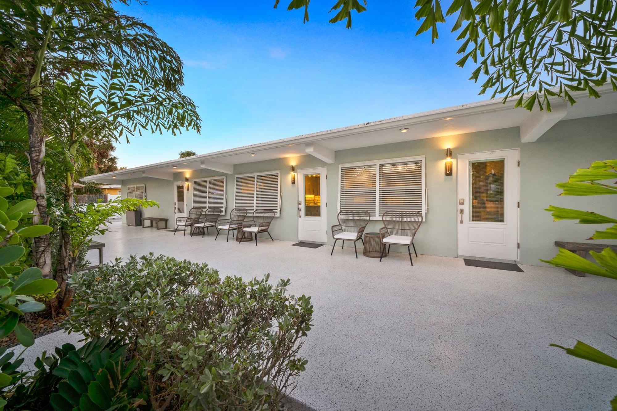 Boutique Vacation Rental Complex At Beach Cocoa Beach Bagian luar foto