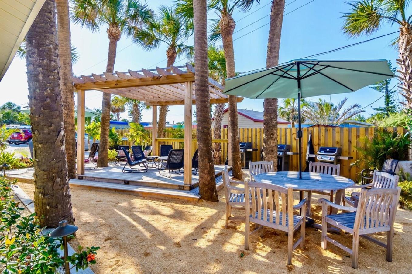 Boutique Vacation Rental Complex At Beach Cocoa Beach Bagian luar foto