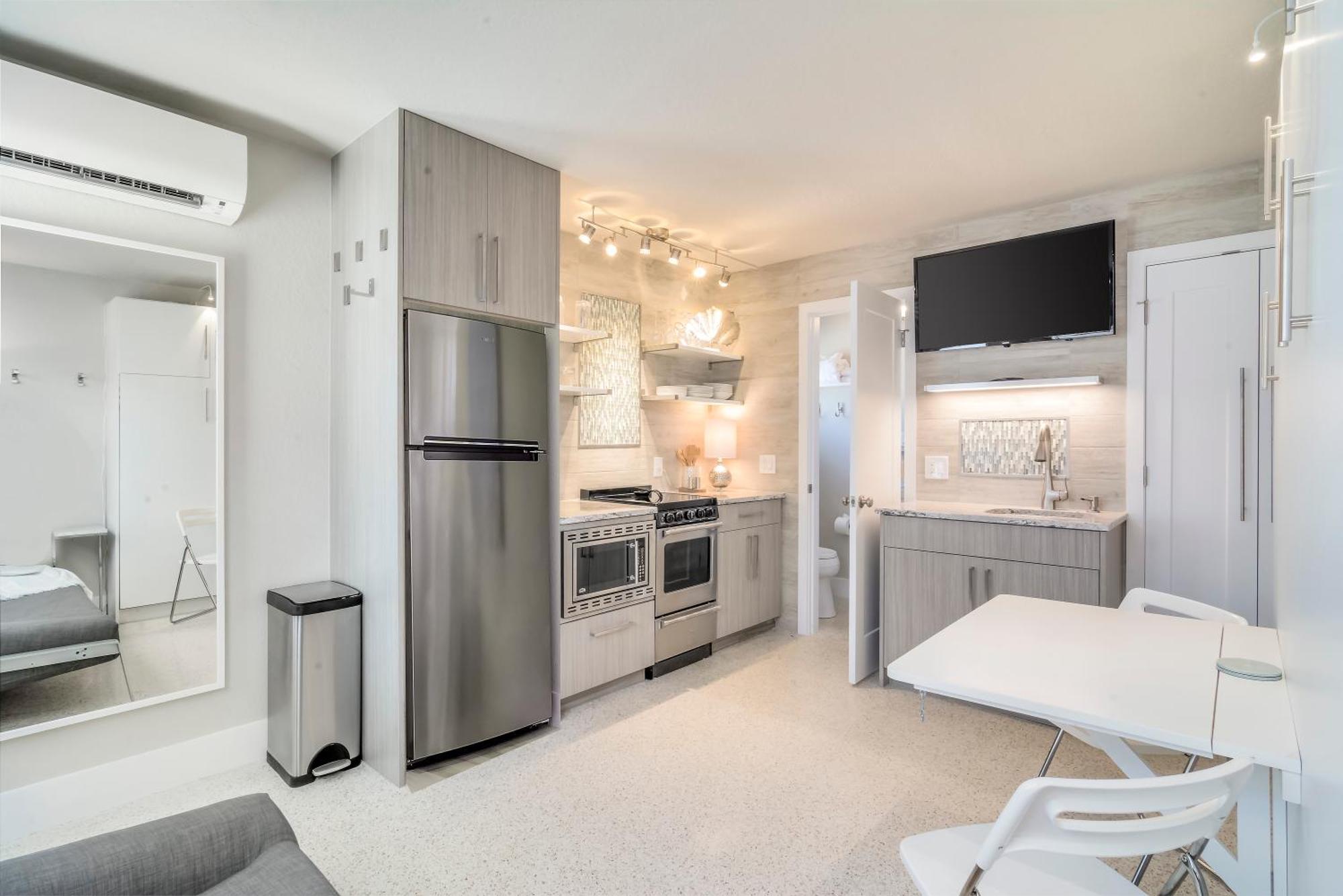 Boutique Vacation Rental Complex At Beach Cocoa Beach Bagian luar foto