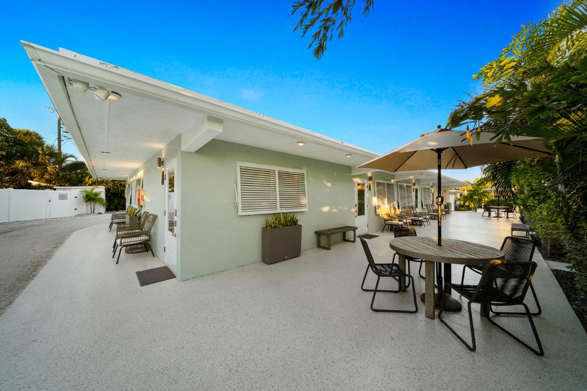 Boutique Vacation Rental Complex At Beach Cocoa Beach Bagian luar foto