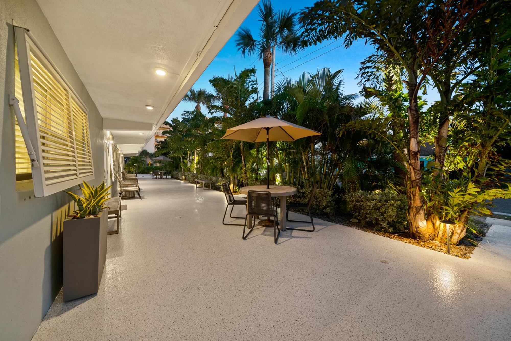 Boutique Vacation Rental Complex At Beach Cocoa Beach Bagian luar foto